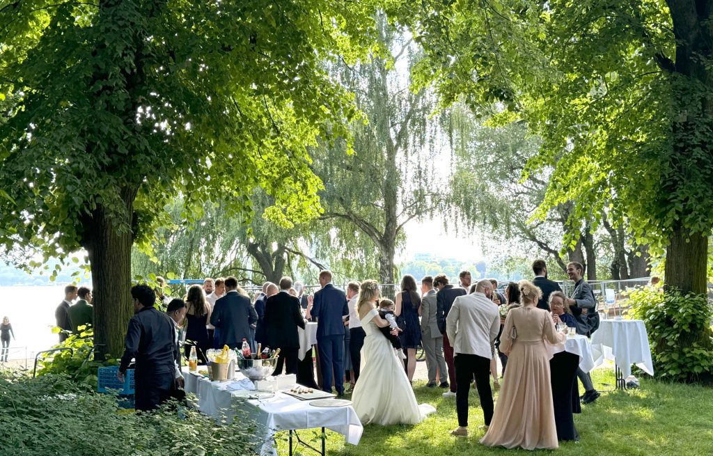 literaturhauscafe-events-07 svg+xml;charset=utf