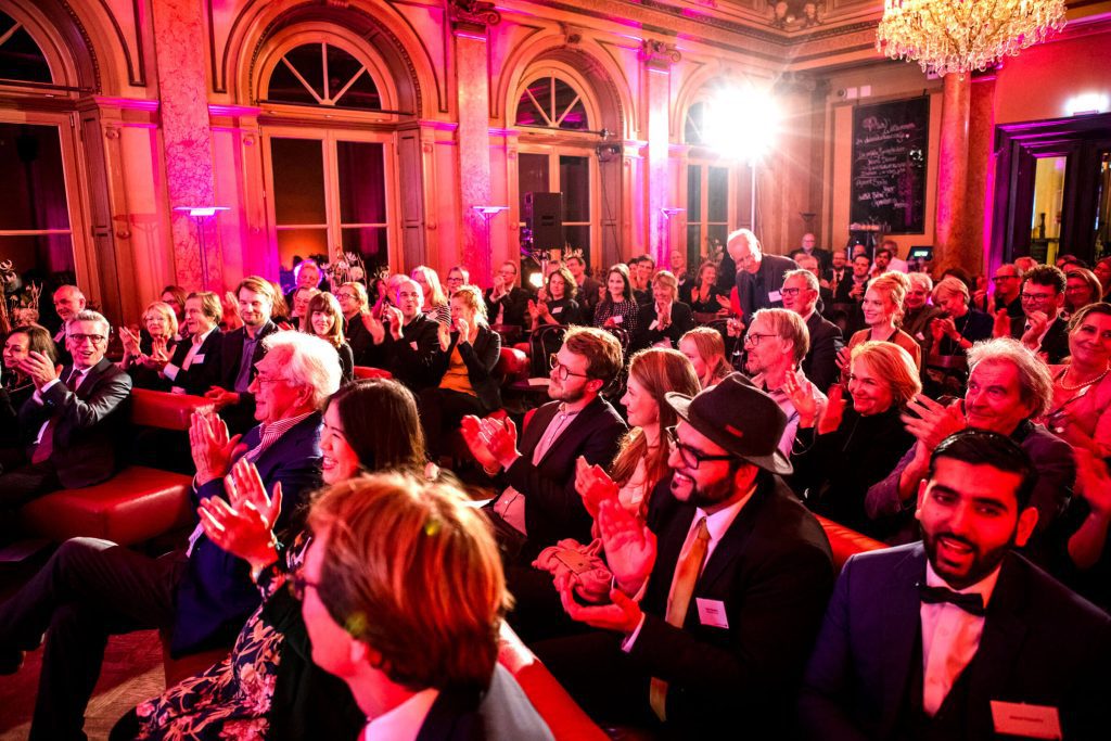 literaturhauscafe-events-11 svg+xml;charset=utf