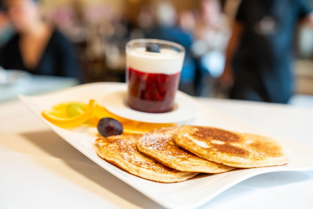 literaturhauscafe-fruehstueck-brunch-05 svg+xml;charset=utf