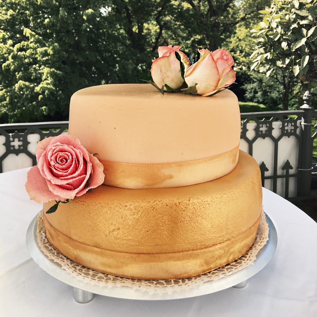 literaturhauscafe-hochzeitsfest-07 svg+xml;charset=utf