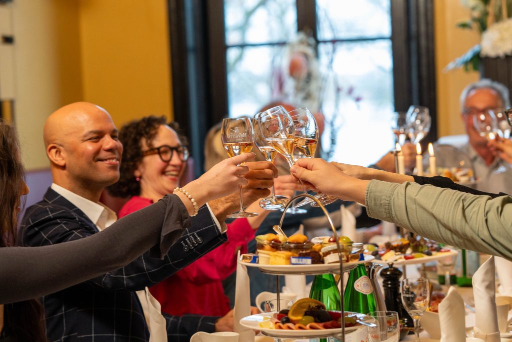 literaturhauscafe-private-brunch-04 svg+xml;charset=utf